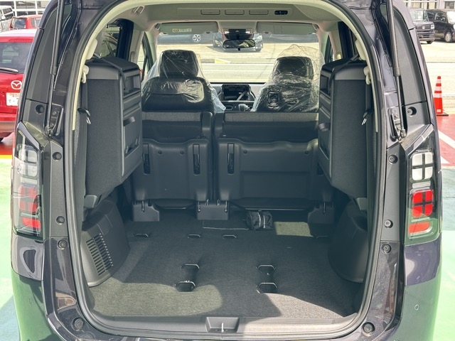 フリード(ホンダ)登録済未使用車 14