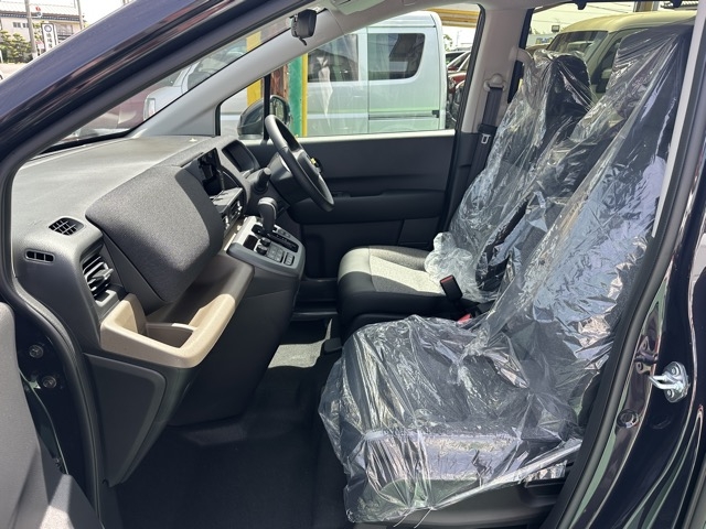 フリード(ホンダ)登録済未使用車 3