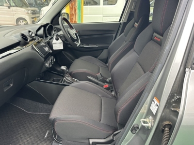 スイフトスポーツ(スズキ)中古車 前席内装