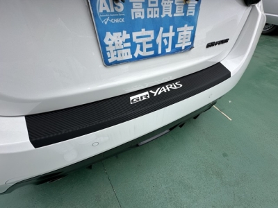 GRヤリス(トヨタ)中古車 後席から見た前席