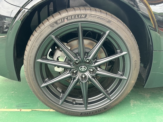 GR86(トヨタ)登録済未使用車 10