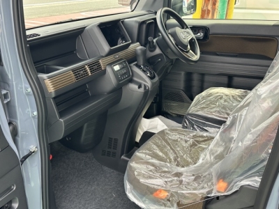 N-VAN(ホンダ)届出済未使用車 前席内装