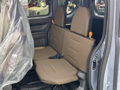 N-VAN(ホンダ)届出済未使用車 後席内装