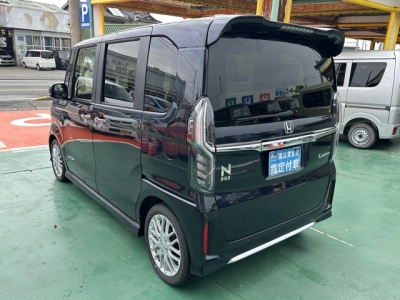 N-BOXカスタム(ホンダ)中古車 後方