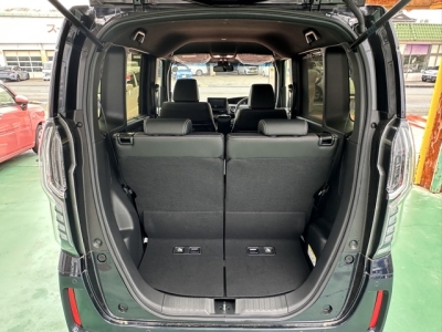 N-BOXカスタム(ホンダ)中古車 内外装写真他１