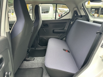 アルト(スズキ)中古車 後席内装