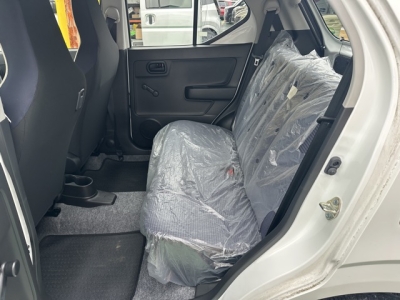アルト(スズキ)中古車 後席内装