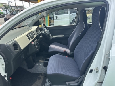 アルト(スズキ)中古車 前席内装