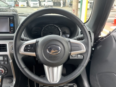 コペン(ダイハツ)中古車 後席から見た前席