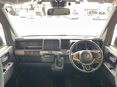 N-VAN(ホンダ)中古車 後席内装