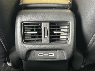 ZR-V(ホンダ)中古車 内外装写真他