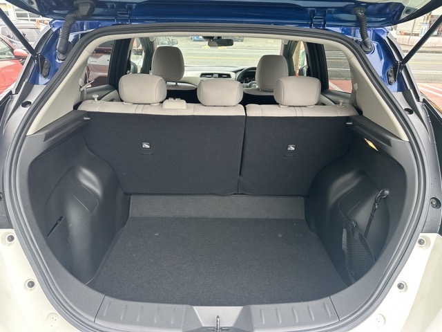 リーフ(ニッサン)中古車 8