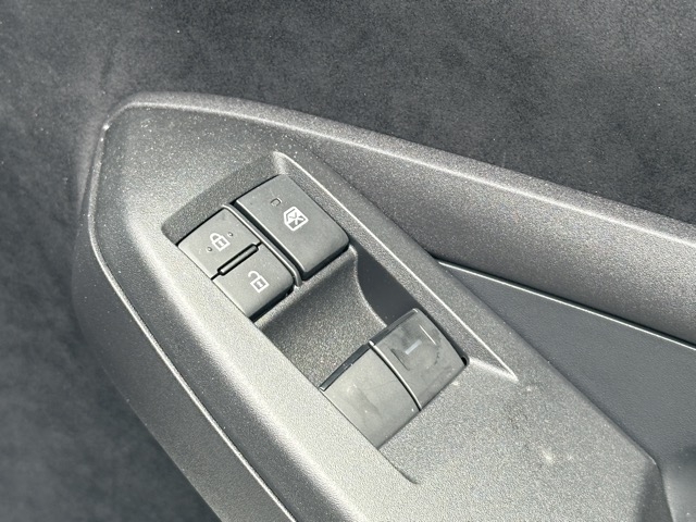 GRヤリス(トヨタ)中古車 12