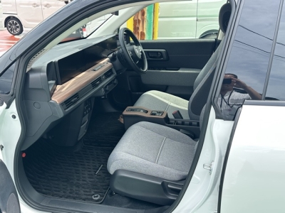 HONDA e(ホンダ)中古車 前席内装
