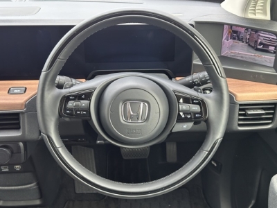 HONDA e(ホンダ)中古車 内外装写真