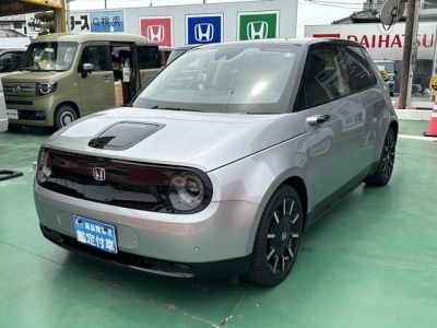 HONDA e(ホンダ)中古車 前方