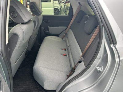 HONDA e(ホンダ)中古車 後席内装