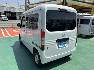 N-VAN(ホンダ)届出済未使用車 後方