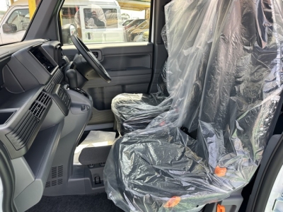N-VAN(ホンダ)届出済未使用車 前席内装