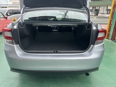 インプレッサG4(スバル)中古車 内外装写真他１