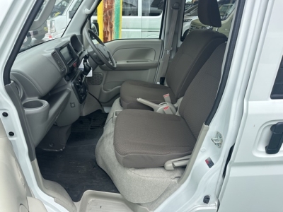 NV１００クリッパー(ニッサン)中古車 前席内装