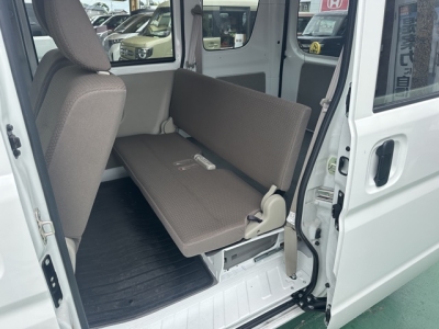エブリイバンのOEM(スズキ)中古車 後席内装