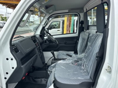 NT100クリッパー(ニッサン)中古車 前席内装
