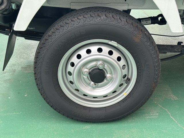 クリッパートラック(ニッサン)中古車 8