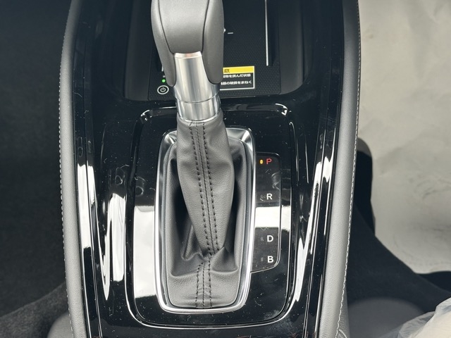 ヴェゼル(ホンダ)登録済未使用車 14