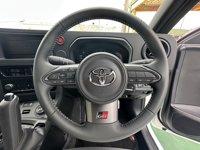 GRヤリス(トヨタ)中古車 15