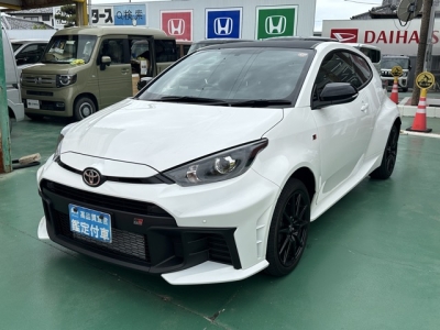 GRヤリス(トヨタ)中古車 前方