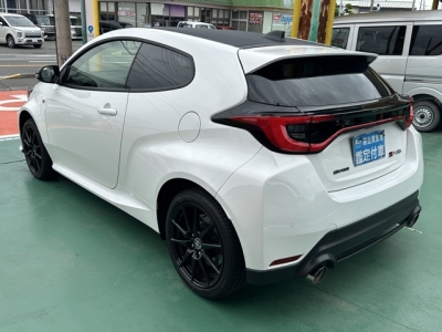GRヤリス(トヨタ)中古車 後方
