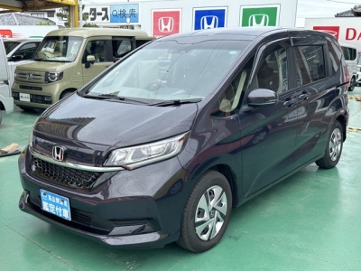 フリード＋(ホンダ)中古車 前方