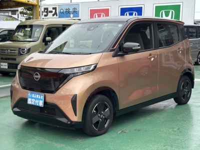 サクラ(ニッサン)中古車 前方