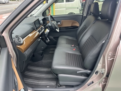ピクシスジョイ(トヨタ)中古車 前席内装