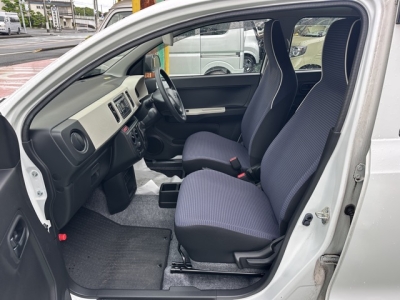 アルト(スズキ)中古車 前席内装