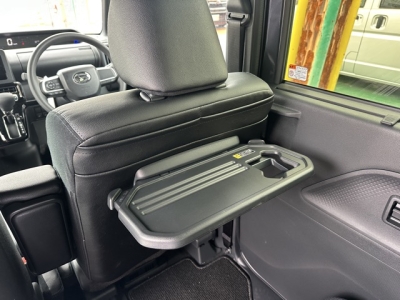 タントカスタム(ダイハツ)中古車 内外装写真他２
