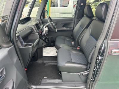 タントカスタム(ダイハツ)中古車 前席内装
