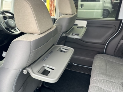 N-BOX(ホンダ)中古車 内外装写真他１