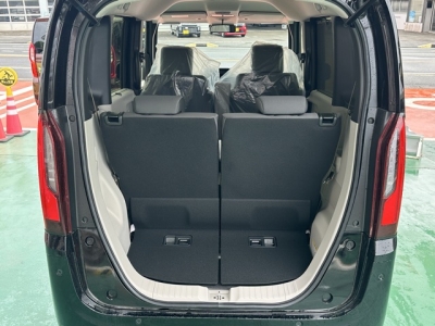 新型N-BOX(ホンダ)届出済未使用車 内外装写真他２