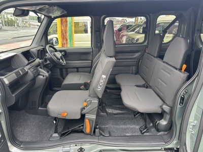 N-VAN(ホンダ)届出済未使用車 後席内装