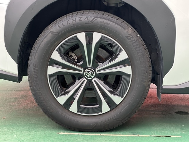bZ4X(トヨタ)中古車 10