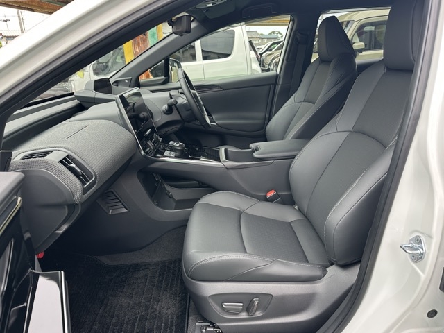 bZ4X(トヨタ)中古車 3