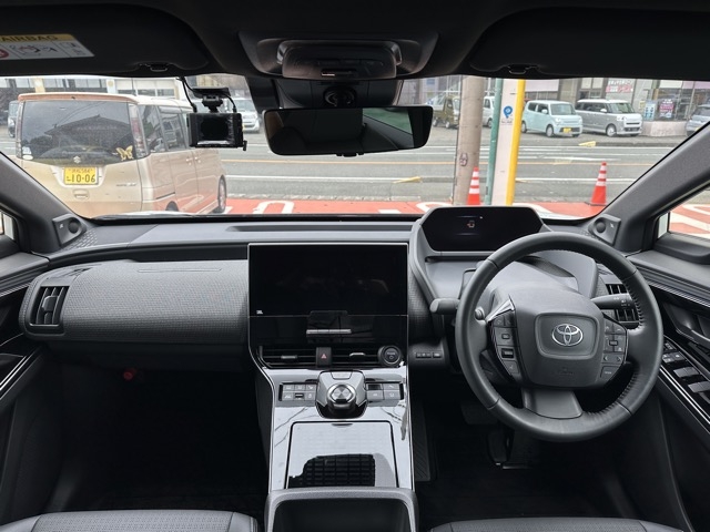 bZ4X(トヨタ)中古車 6