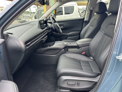 ZR-V(ホンダ)中古車 前席内装