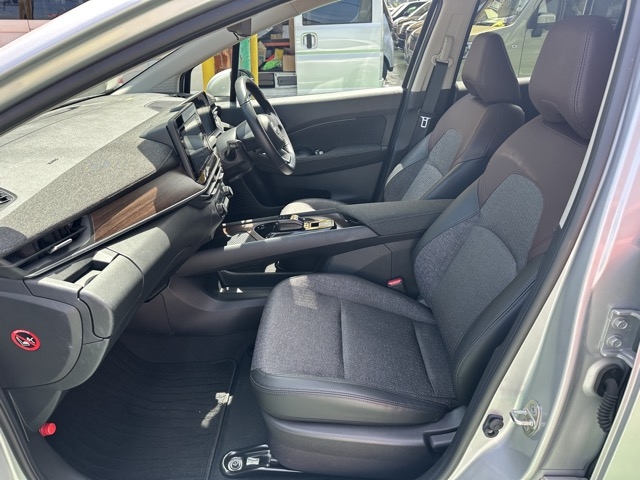 オーラ(ニッサン)中古車 3