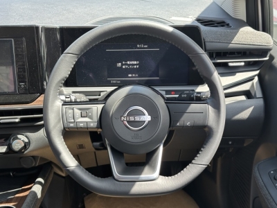 オーラ(ニッサン)中古車 内外装写真