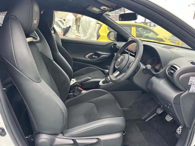 GRヤリス(トヨタ)中古車 12