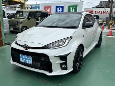GRヤリス(トヨタ)中古車 前方
