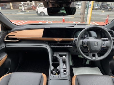 クラウンクロスオーバー(トヨタ)中古車 内外装写真他